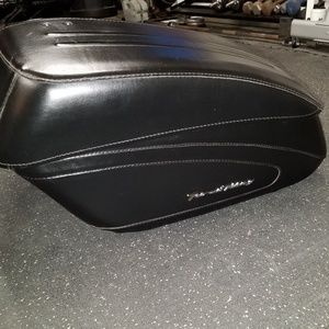 Harley Davidson Road King Hard Leather Bags.